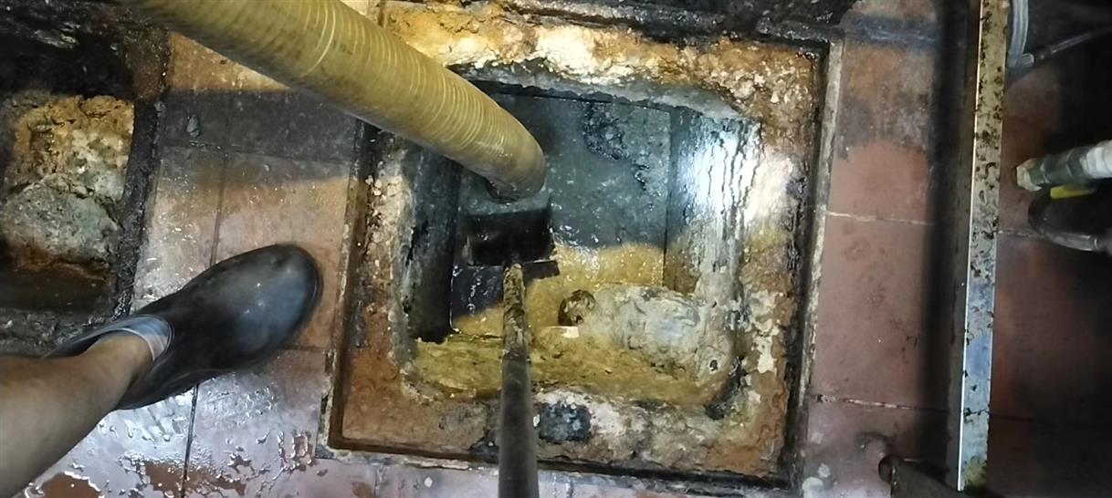 蒲县污水池清理一般都有毒气，怎么预防中毒呢？